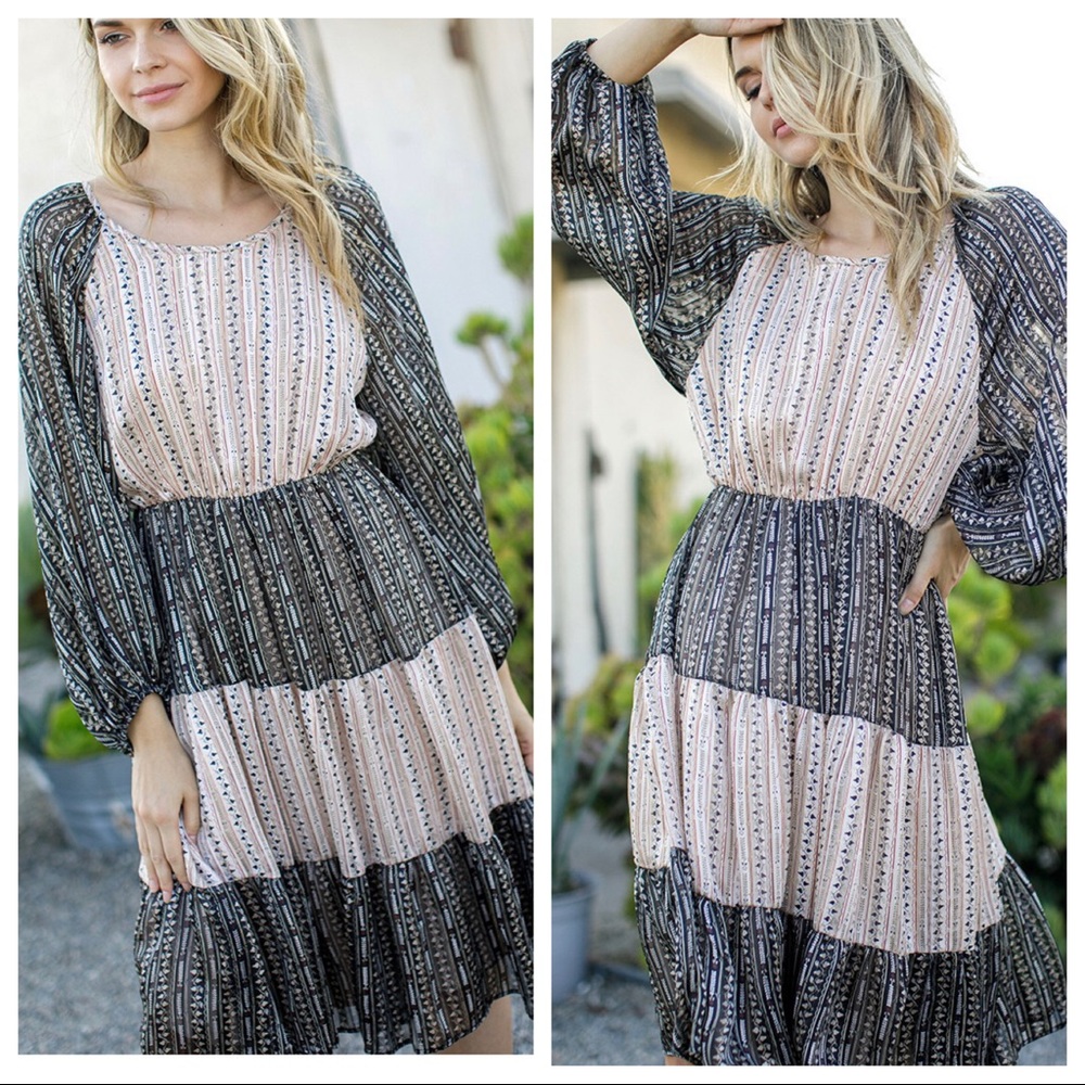 ✨LAST ONE✨Floral print woven color block dress - Picture 6 of 6